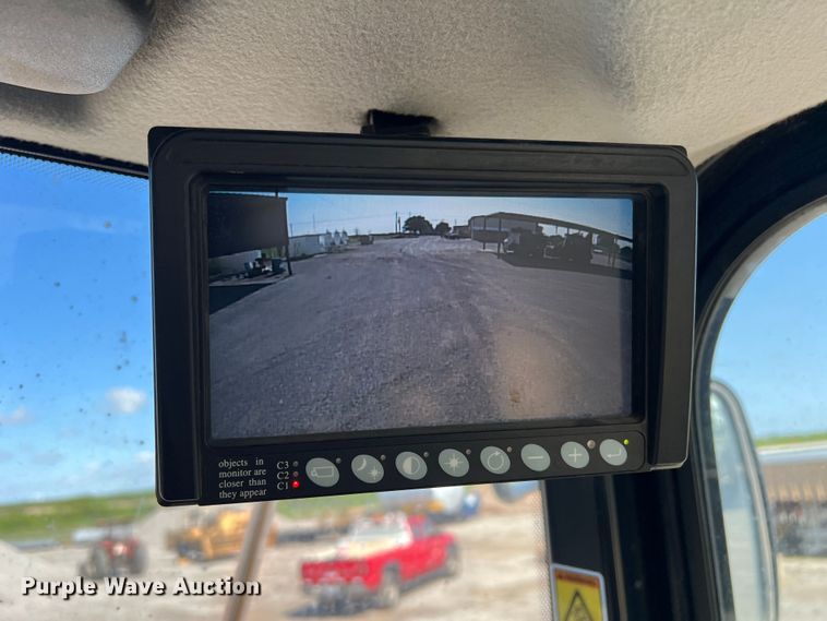 image for item LB9378 2016 Caterpillar 918M  wheel loader