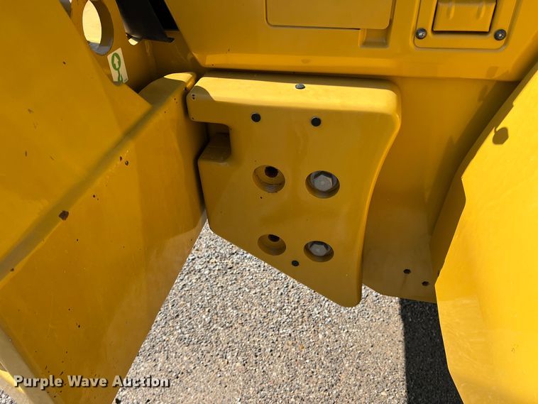 image for item LB9378 2016 Caterpillar 918M  wheel loader
