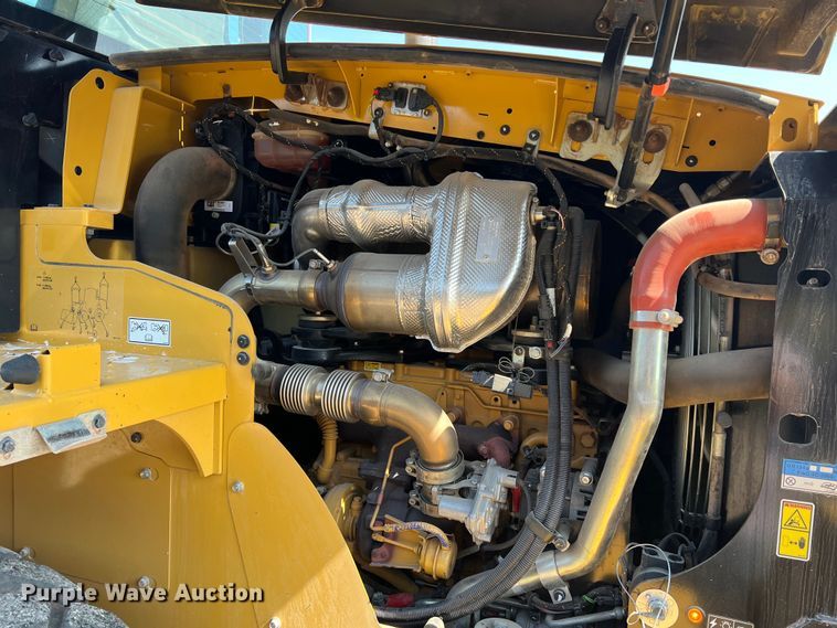 image for item LB9378 2016 Caterpillar 918M  wheel loader