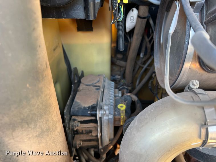 image for item LB9378 2016 Caterpillar 918M  wheel loader