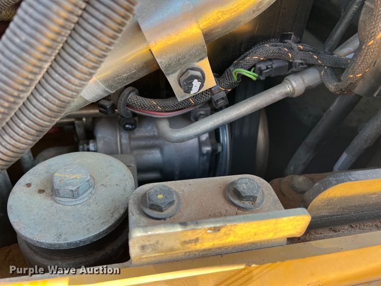 image for item LB9378 2016 Caterpillar 918M  wheel loader