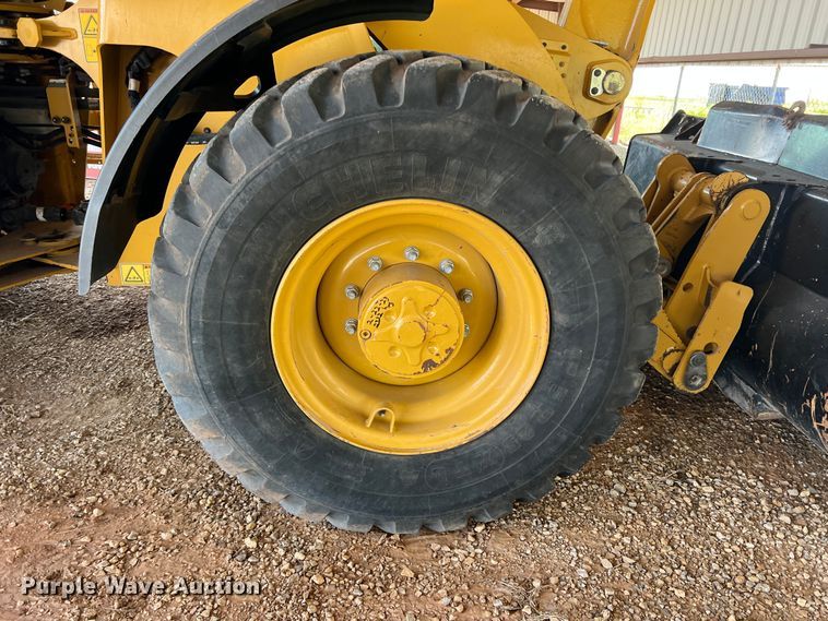 image for item LB9378 2016 Caterpillar 918M  wheel loader