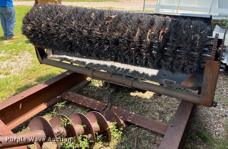 image for item LB9379 Sweepster RHFAM7  broom