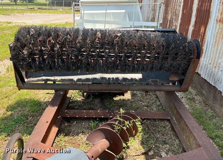 image for item LB9379 Sweepster RHFAM7  broom