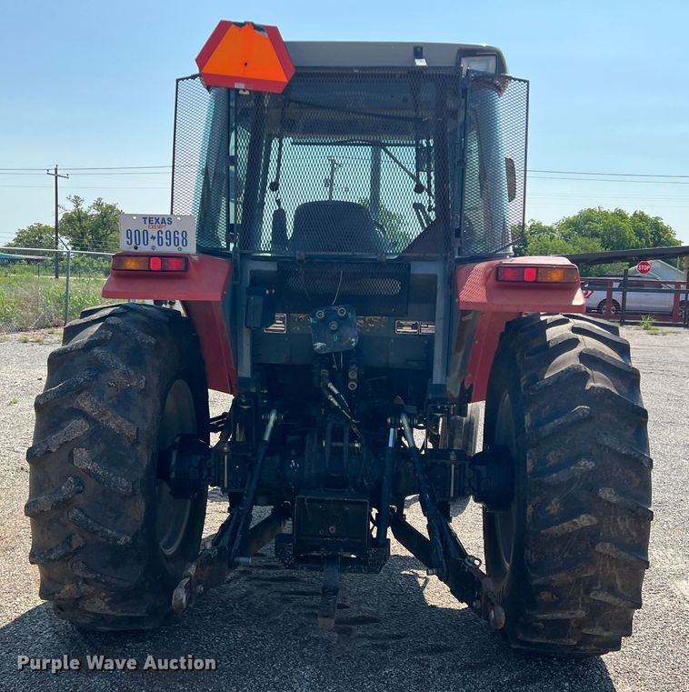 image for item LB9380 2000 Massey Ferguson 4263  tractor
