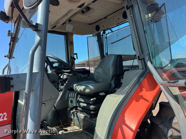 image for item LB9380 2000 Massey Ferguson 4263  tractor