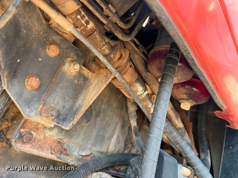 image for item LB9380 2000 Massey Ferguson 4263  tractor