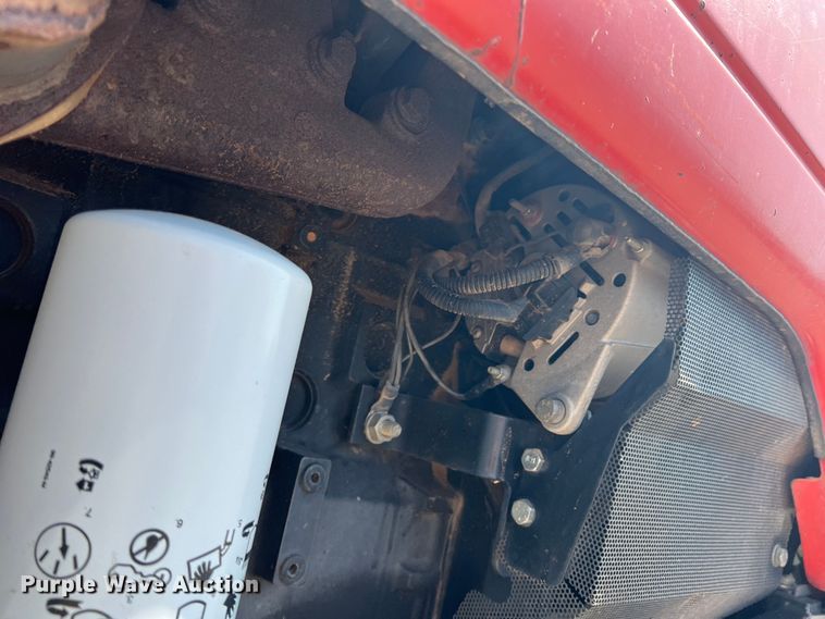 image for item LB9380 2000 Massey Ferguson 4263  tractor