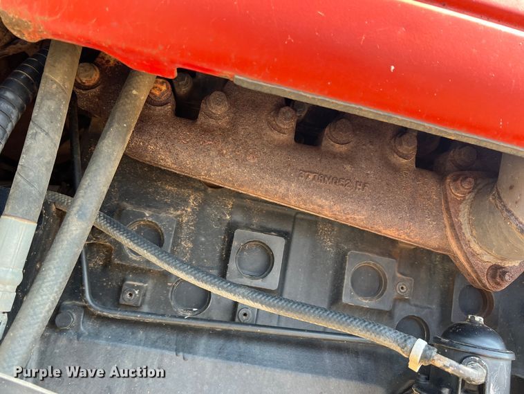 image for item LB9380 2000 Massey Ferguson 4263  tractor