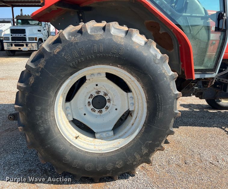 image for item LB9380 2000 Massey Ferguson 4263  tractor