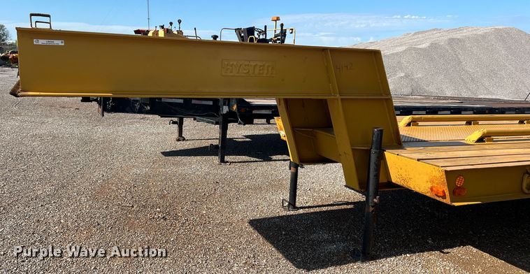 image for item LB9382 1979 Hyster  equipment trailer