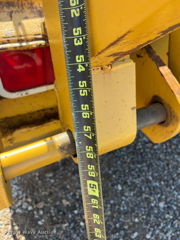 image for item LB9382 1979 Hyster  equipment trailer