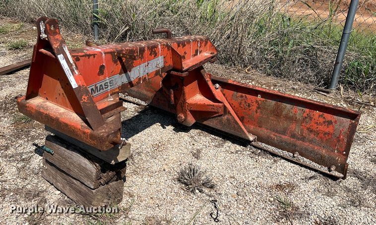 image for item LB9386 Massey Ferguson MF227  dozer blade