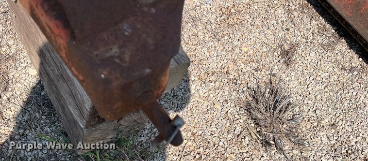 image for item LB9386 Massey Ferguson MF227  dozer blade