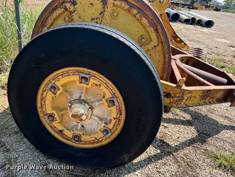 image for item LB9387 Single drum roller