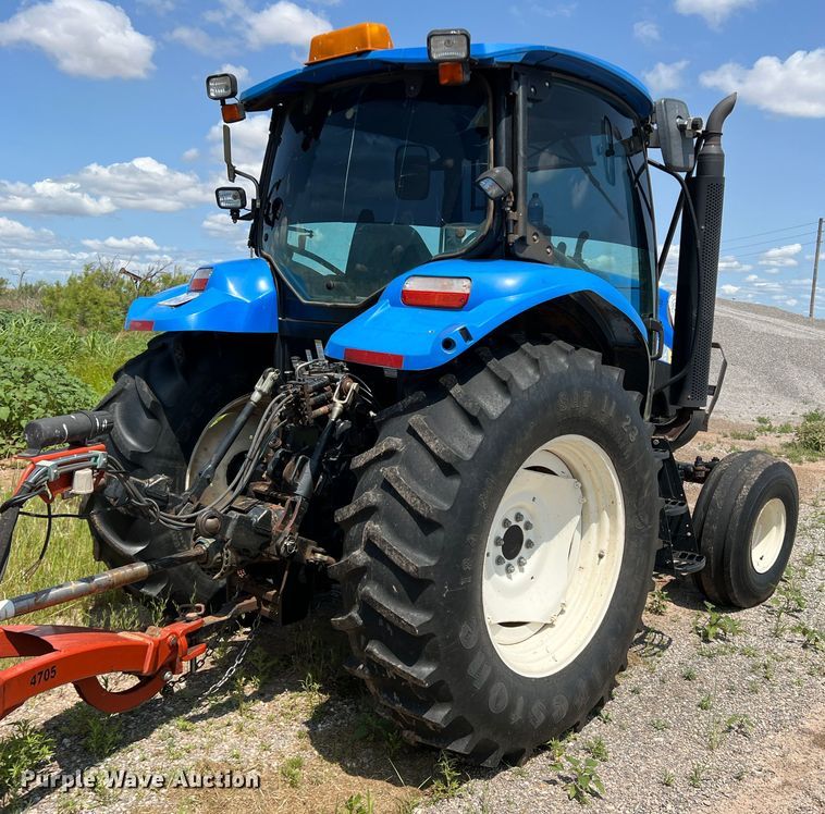 image for item LB9393 2008 New Holland T6020  tractor