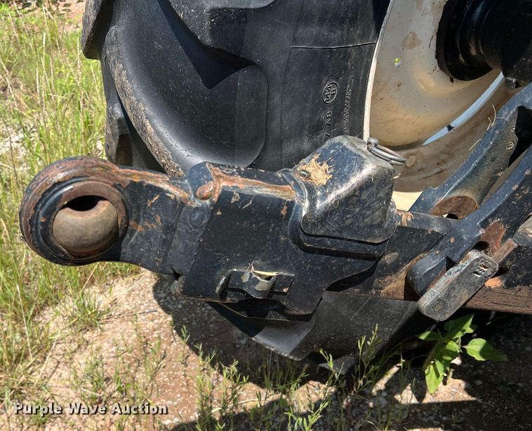 image for item LB9393 2008 New Holland T6020  tractor