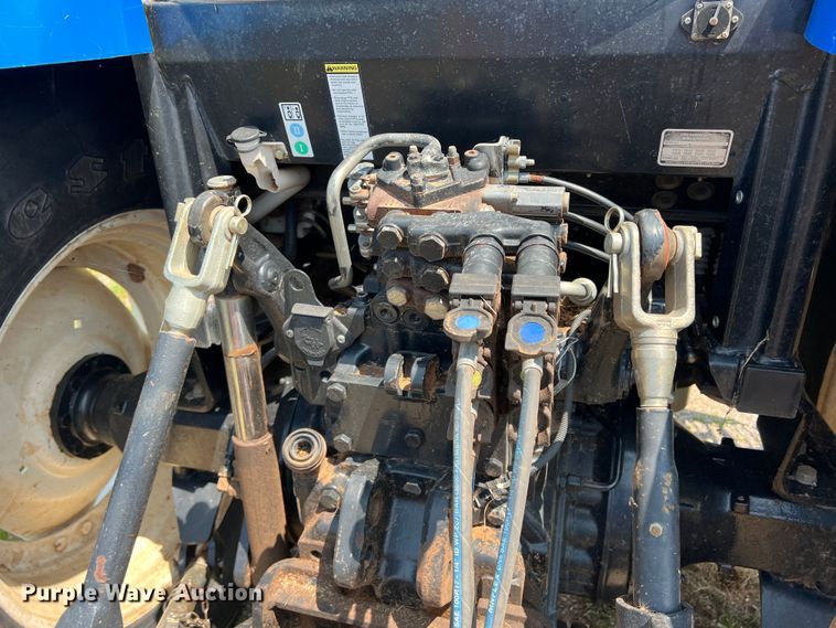 image for item LB9393 2008 New Holland T6020  tractor