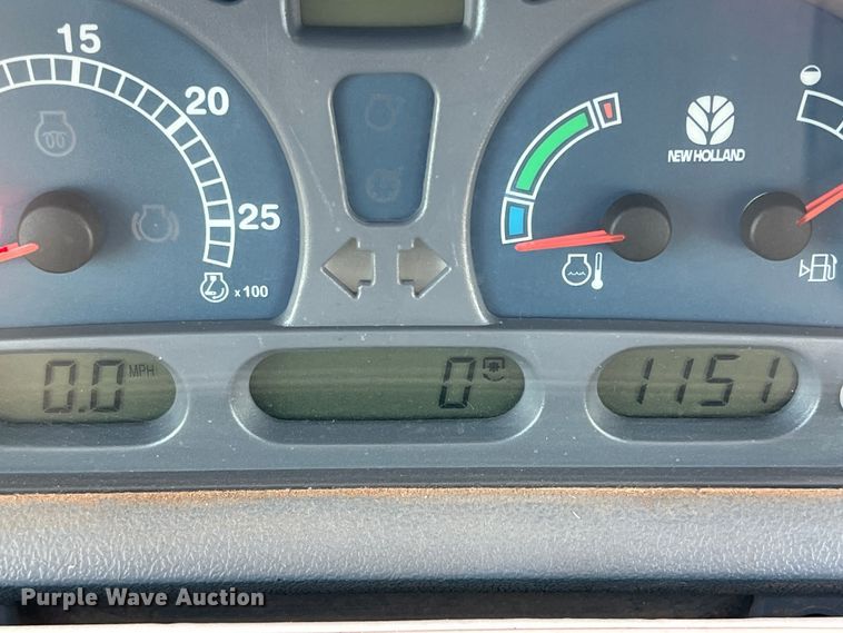 image for item LB9393 2008 New Holland T6020  tractor