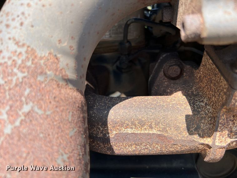 image for item LB9393 2008 New Holland T6020  tractor