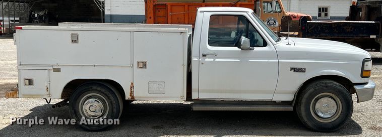 image for item LG9210 1993 Ford F250  utility bed pickup truck