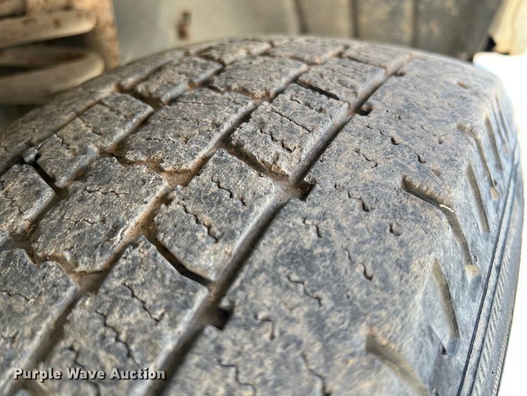 image for item LG9210 1993 Ford F250  utility bed pickup truck