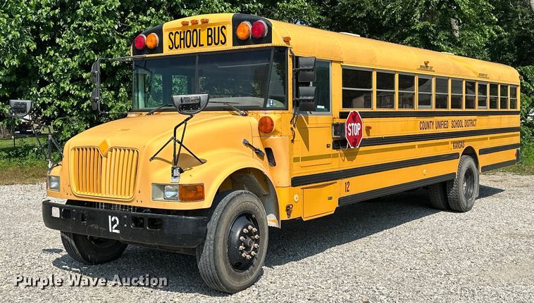 image for item LG9270 2002 American  school bus