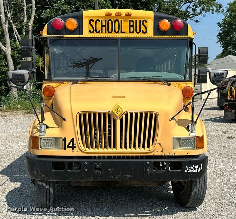 image for item LG9271 2002 American  school bus