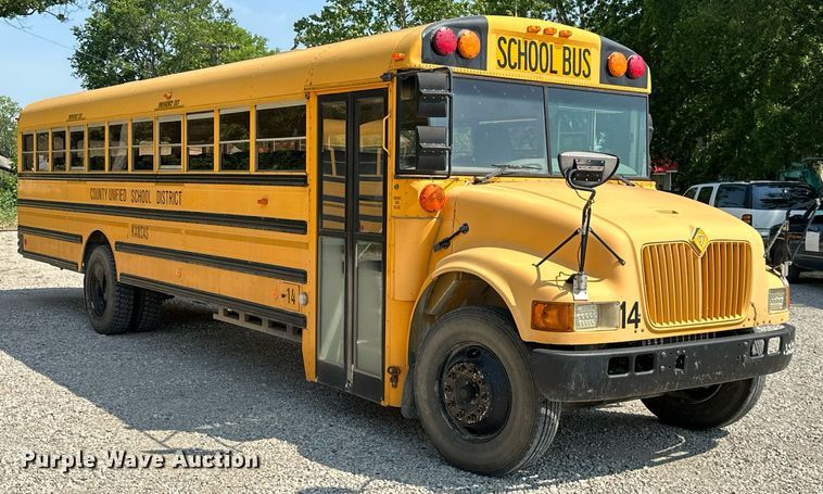 image for item LG9271 2002 American  school bus