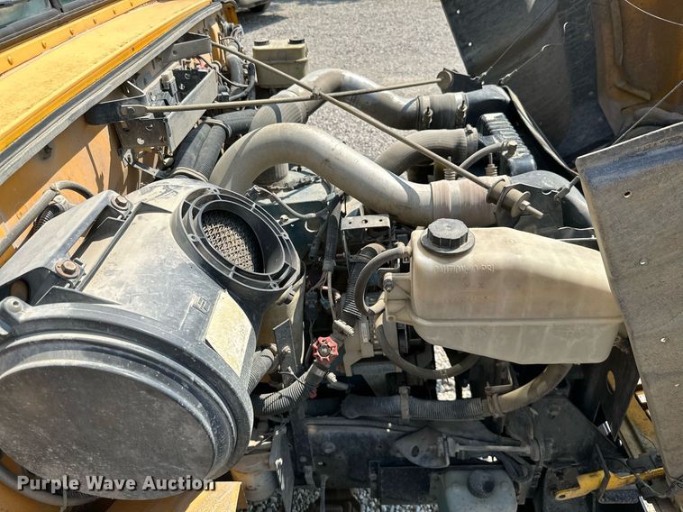 image for item LG9271 2002 American  school bus