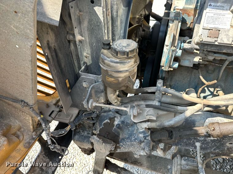 image for item LG9271 2002 American  school bus