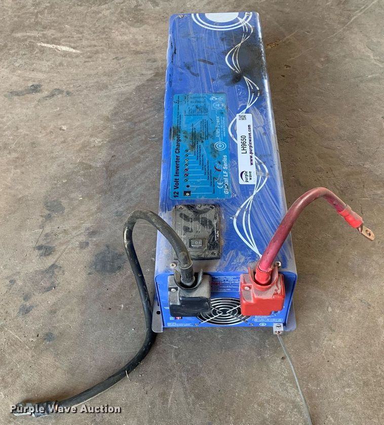 image for item LH9650 Aims Power  inverter