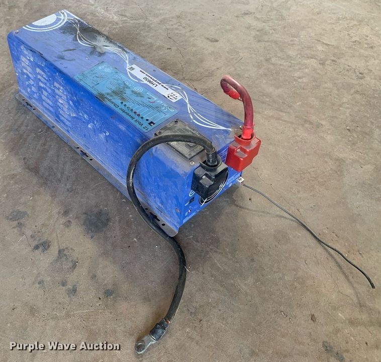 image for item LH9650 Aims Power  inverter