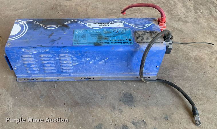 image for item LH9650 Aims Power  inverter