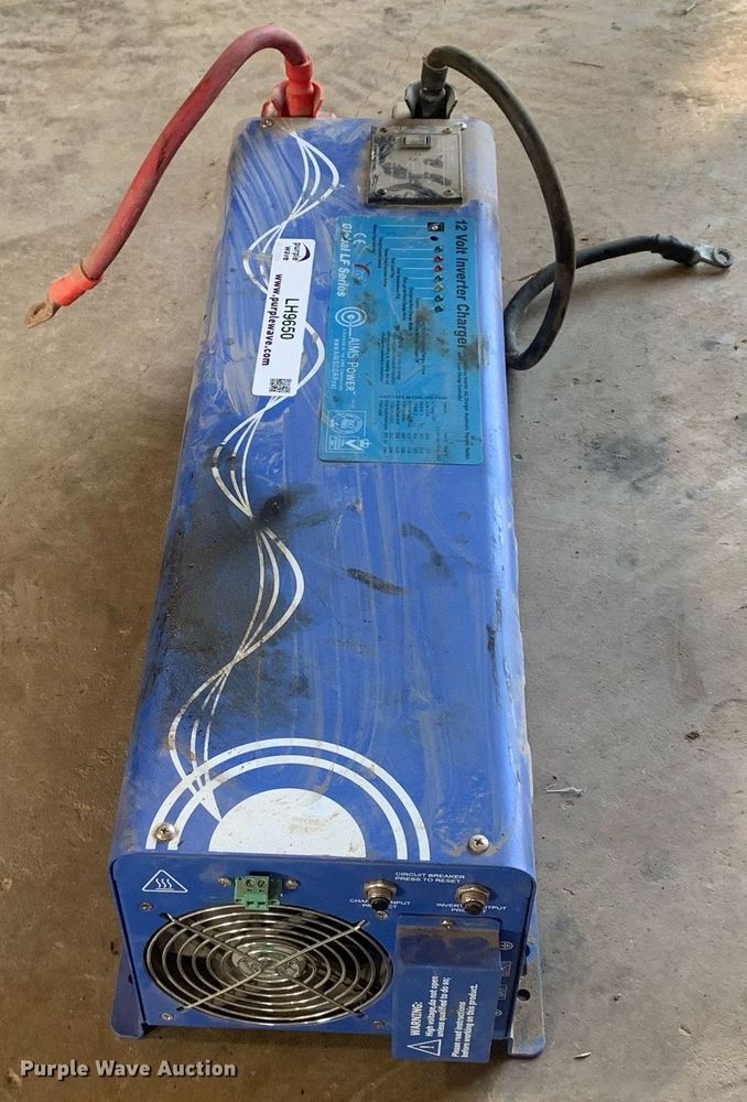 image for item LH9650 Aims Power  inverter