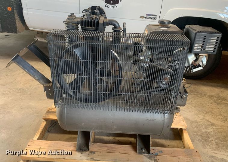 image for item LH9651 Compressed Air Systems C140GEC34HC  air compressor