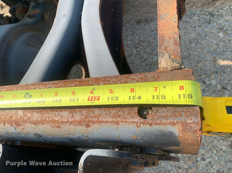 image for item LH9652 1986 International S1700  truck cab and chassis