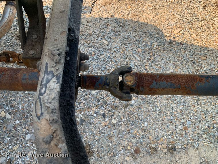 image for item LH9652 1986 International S1700  truck cab and chassis