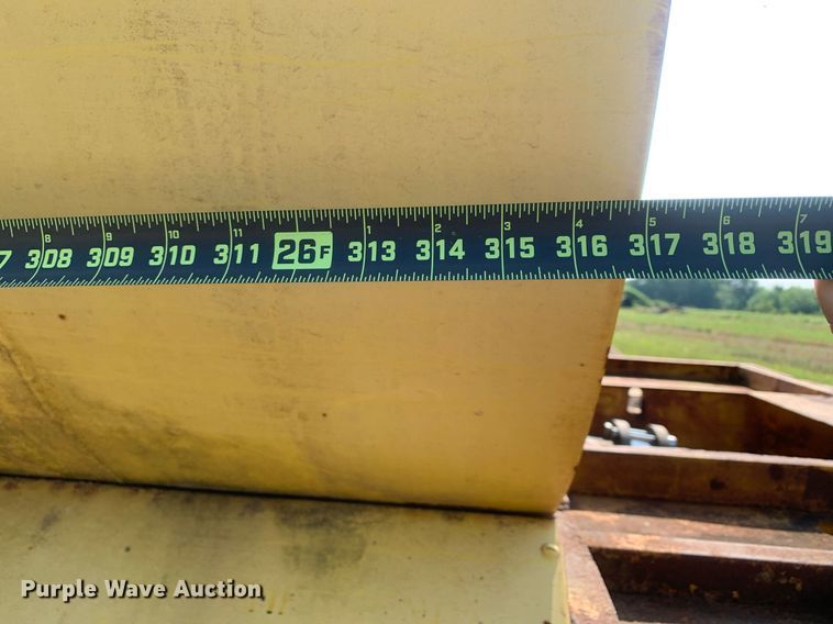 image for item LH9653 1955 Heil  tank trailer