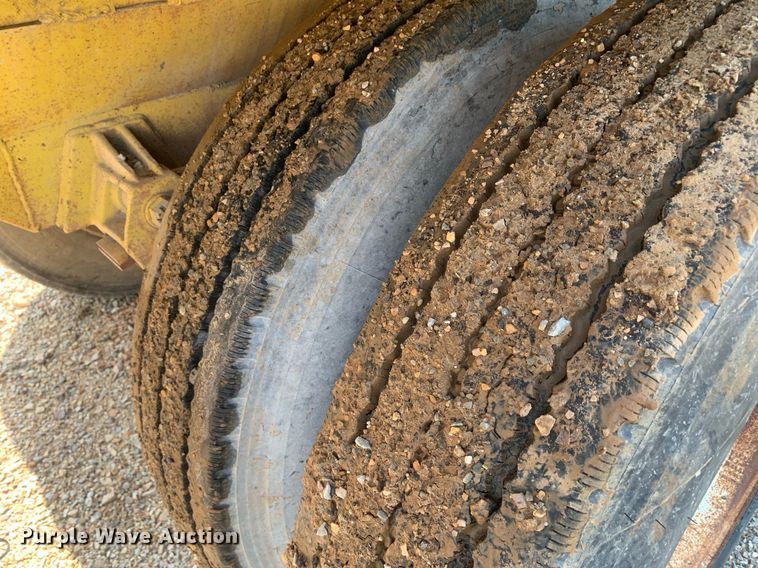 image for item LH9653 1955 Heil  tank trailer