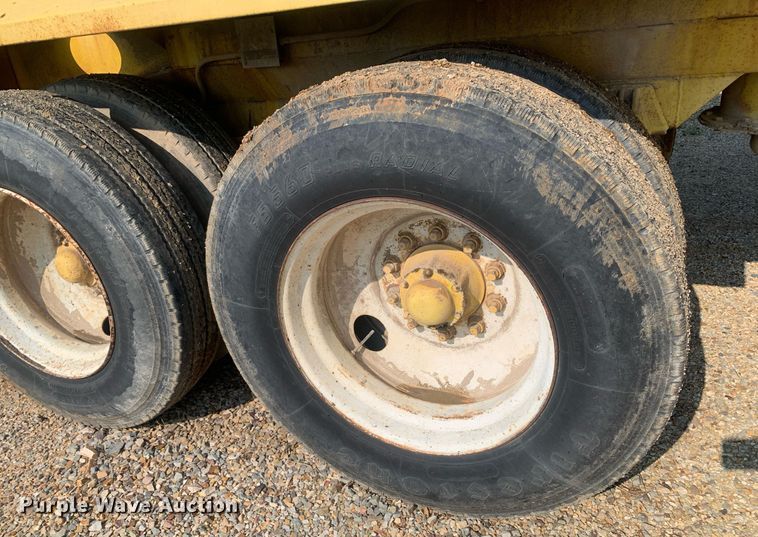 image for item LH9653 1955 Heil  tank trailer