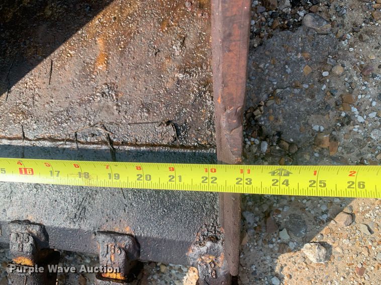 image for item LH9655 Caterpillar  excavator bucket