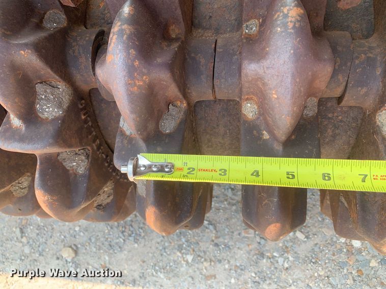 image for item LH9656 7' W cultipacker