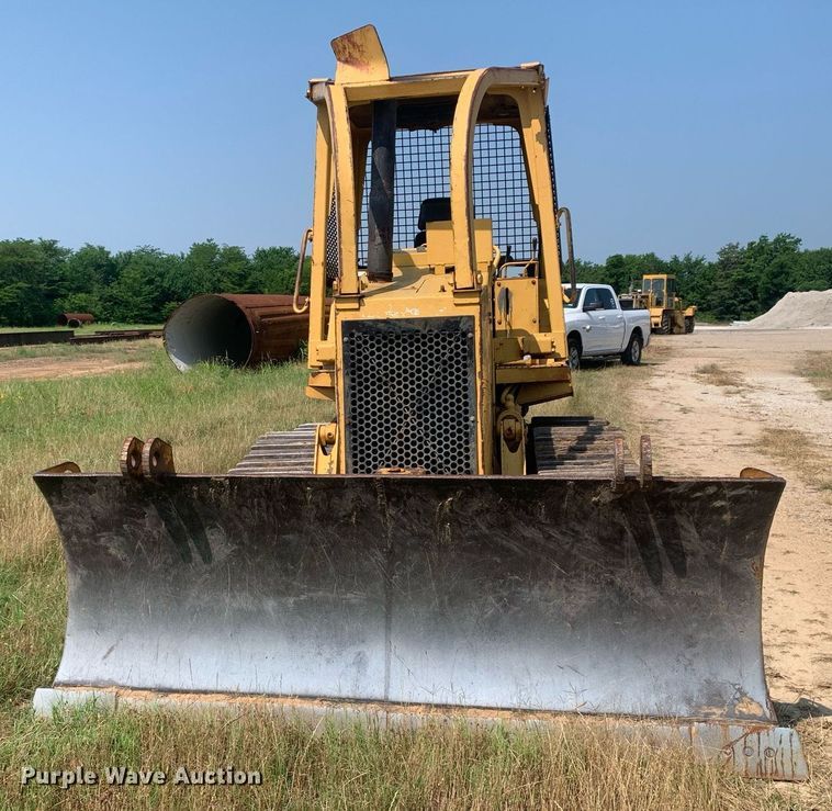 image for item LH9659 1994 Caterpillar D4C XL  dozer