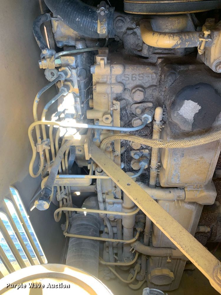 image for item LH9659 1994 Caterpillar D4C XL  dozer