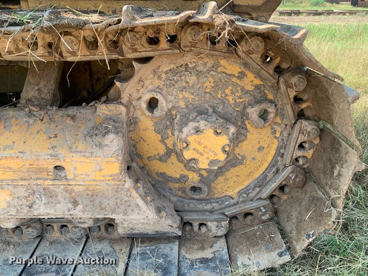 image for item LH9659 1994 Caterpillar D4C XL  dozer