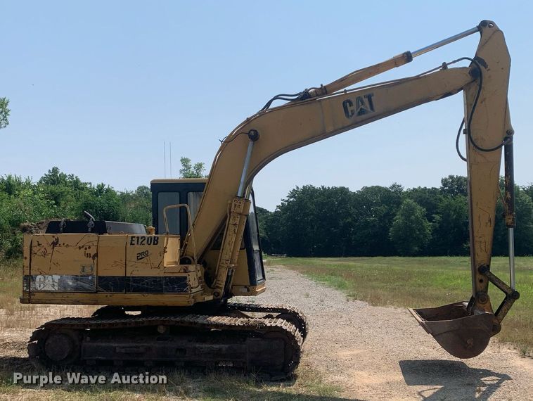 image for item LH9660 1991 Caterpillar E120B  excavator