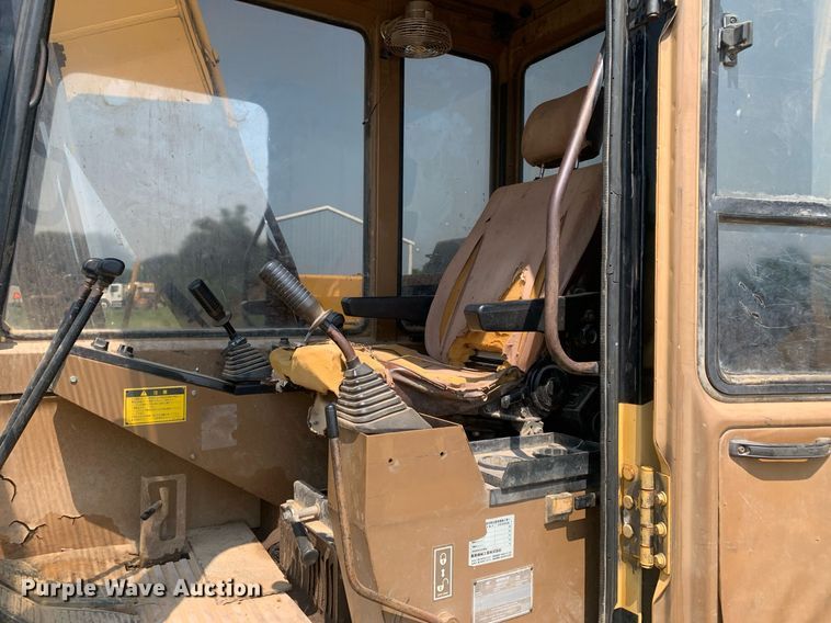 image for item LH9660 1991 Caterpillar E120B  excavator