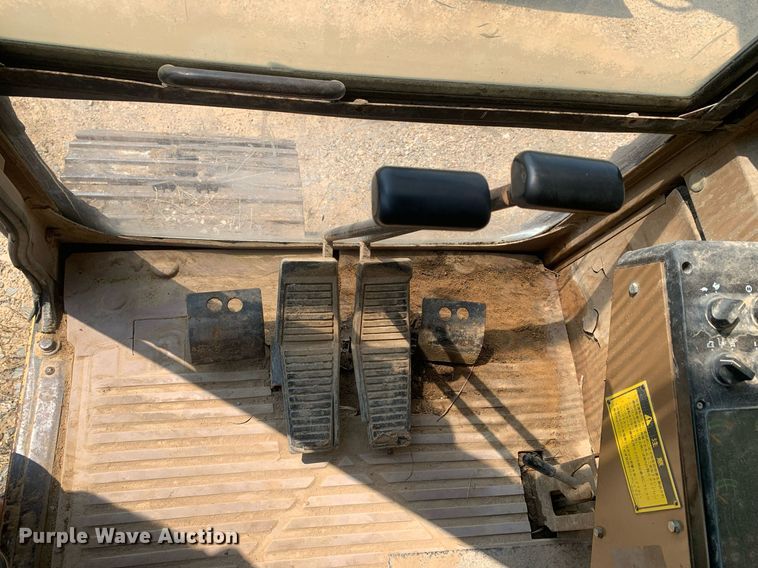 image for item LH9660 1991 Caterpillar E120B  excavator