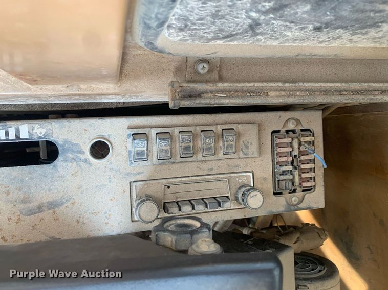 image for item LH9660 1991 Caterpillar E120B  excavator